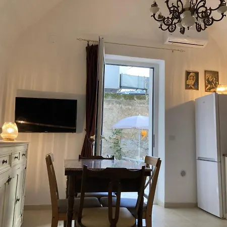 Daire Corte Costanzo Bari