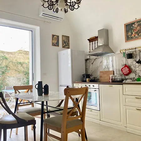 Corte Costanzo Daire *